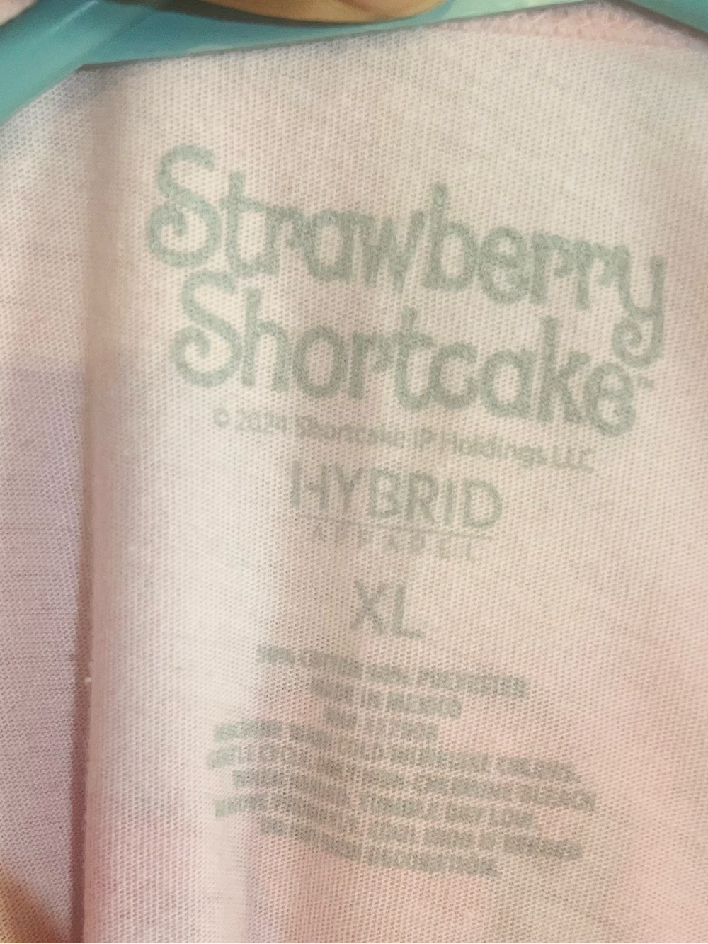 Strawberry Shortcake Graphic Tee 🍓 🍰 - Picture 3 of 3